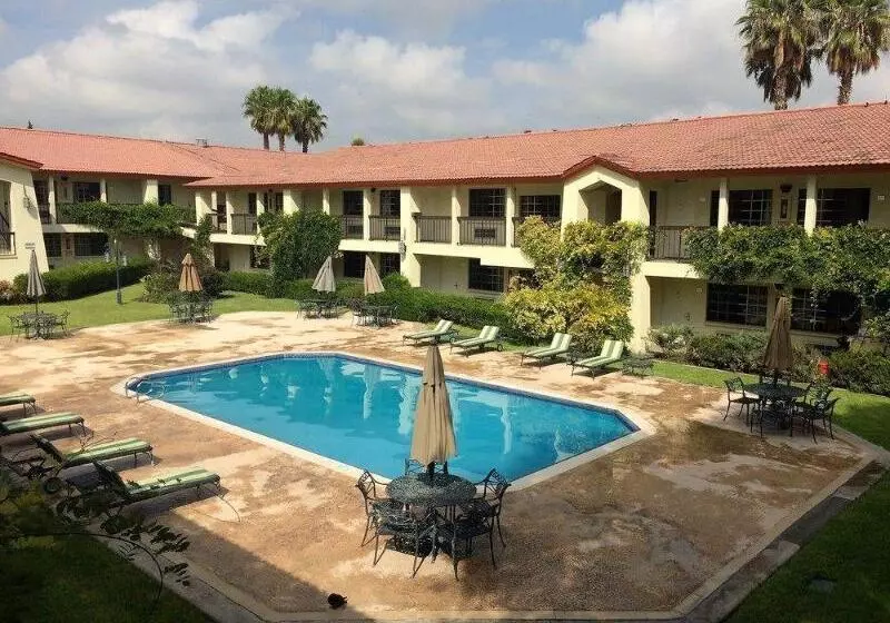 Fotos del hotel Quinta Dorada Hotel And Suites:  16