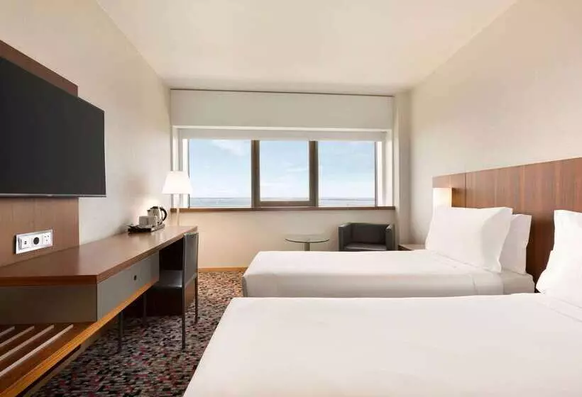 Fotos del hotel Ramada By Wyndham Lisbon:  22