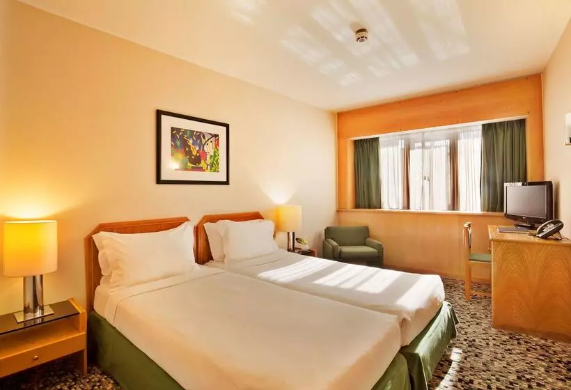 Fotos del hotel Ramada By Wyndham Lisbon:  8