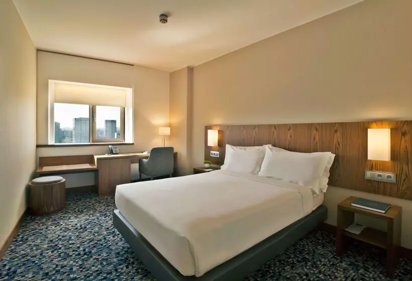 Fotos del hotel Ramada By Wyndham Lisbon:  3