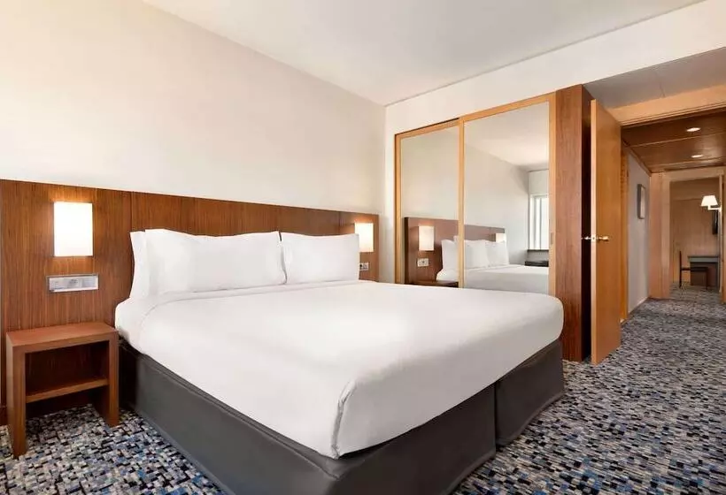 Fotos del hotel Ramada By Wyndham Lisbon:  9