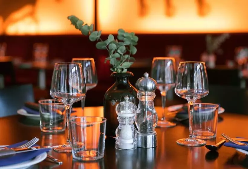 Fotos del hotel Profilhotels Aveny:  11