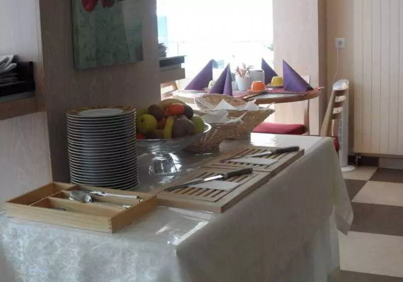 Fotos del hotel Bon Port:  4