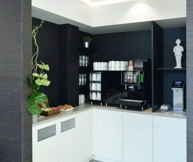 Fotos del hotel Des Alpes:  18