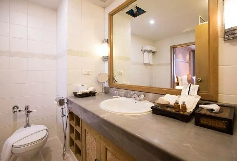 Fotos del hotel The Tarntawan  Surawong Bangkok:  8