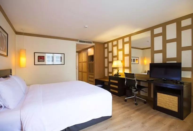 Fotos del hotel The Tarntawan  Surawong Bangkok:  5