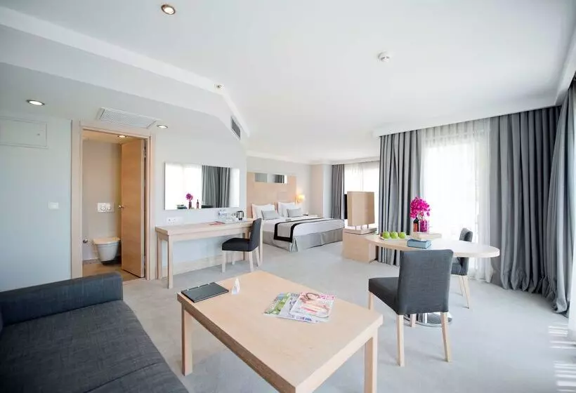 Fotos del hotel Ramada Resort Bodrum:  19