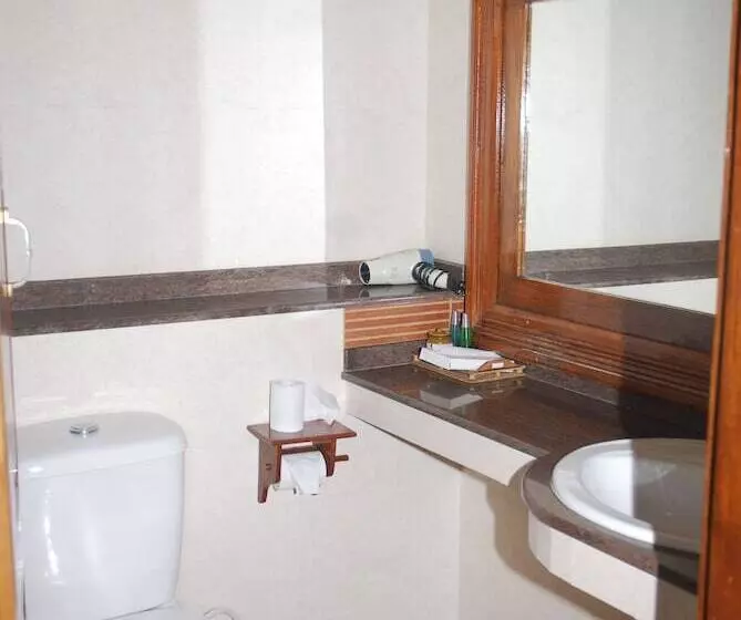 Fotos del hotel Old Courtyard:  8