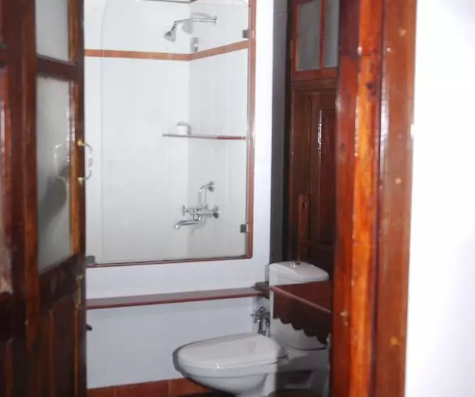 Fotos del hotel Old Courtyard:  24