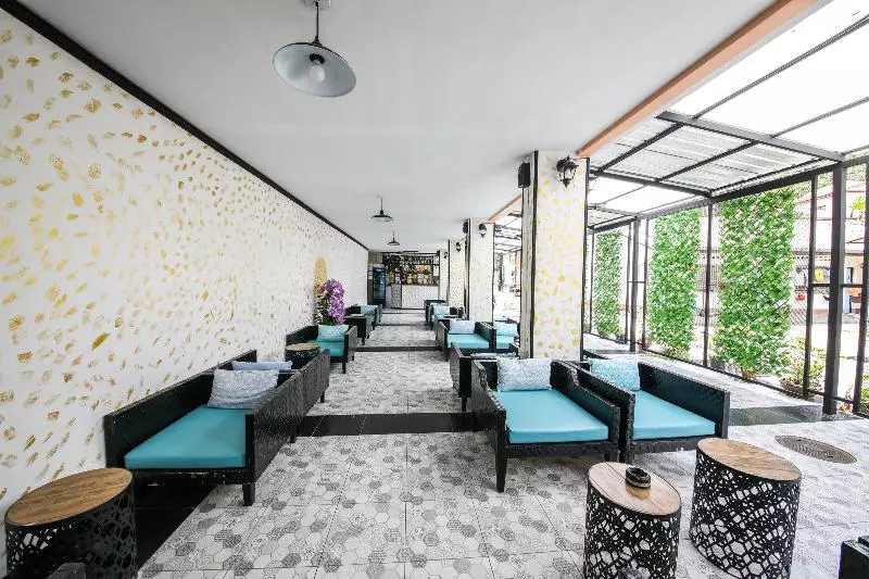 Fotos del hotel Beach Walk Stay By Oyo Rooms:  5