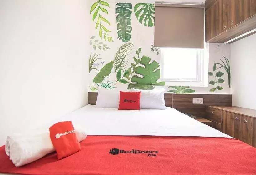 Fotos del hotel Reddoorz Plus @ Tran Quang Khai Street:  7