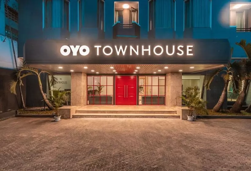Fotos del hotel Oyo Townhouse 2 Hotel Gunung Sahari:  9