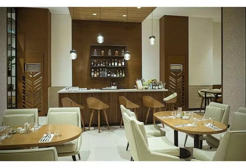 Fotos del hotel Summit  Greenhills:  9