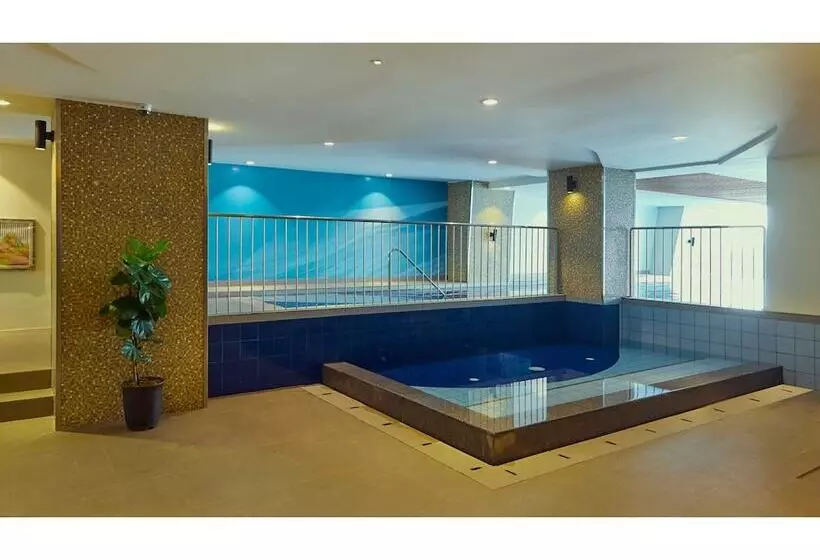 Fotos del hotel Summit  Greenhills:  17