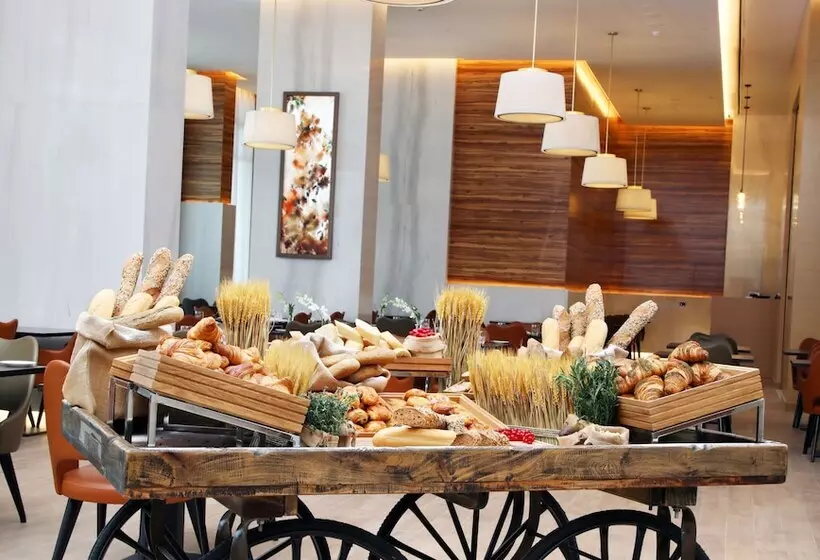 Fotos del hotel Grand Cosmopolitan:  76