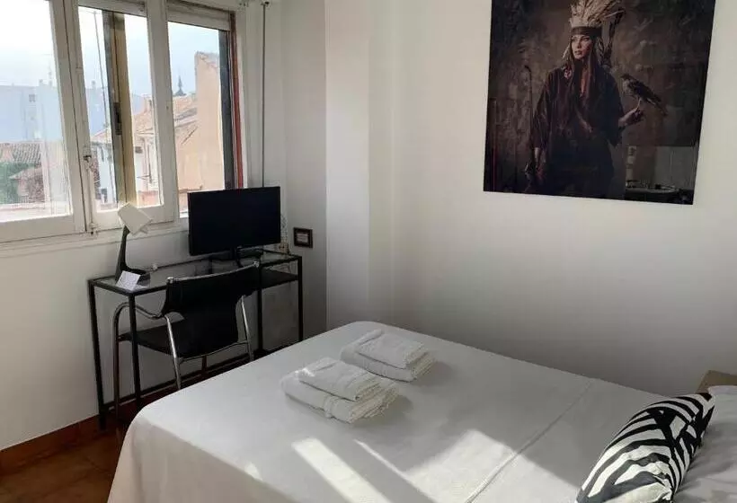 Fotos del hotel Y Restaurante Puerta De Aranda:  20