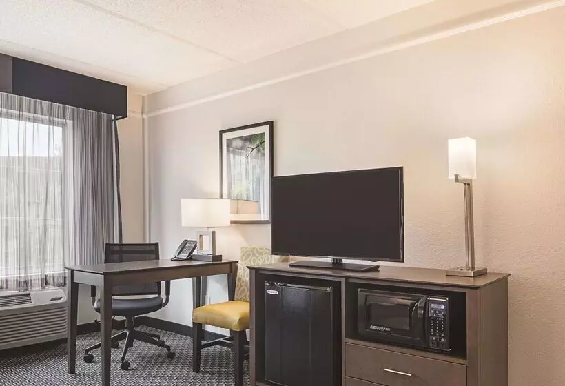 Fotos del hotel La Quinta By Wyndham Atlanta Perimeter Medical:  19