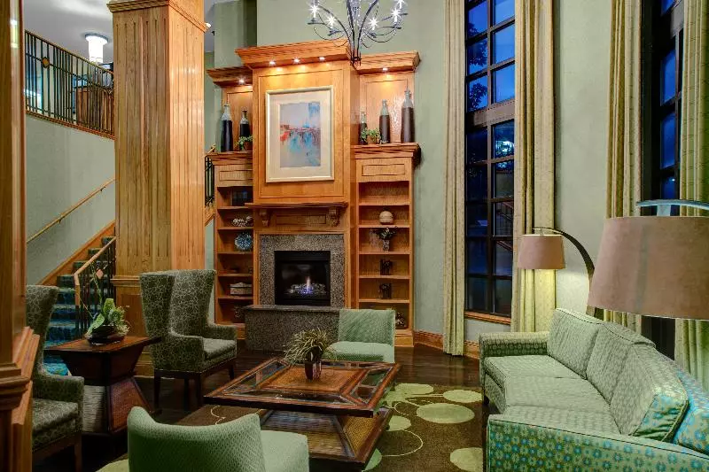 Fotos del hotel Holiday Inn Express Hotel & Suites Atlanta Buckhead, An Ihg:  16