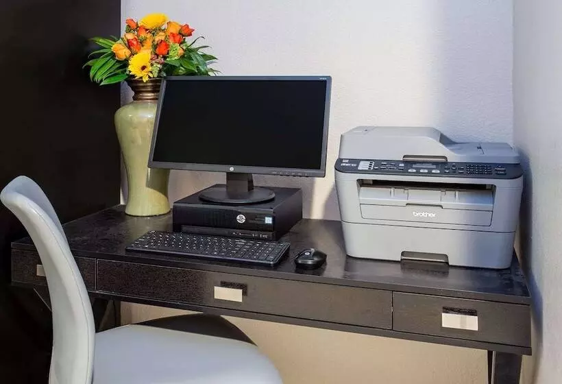 Fotos del hotel Baymont By Wyndham Phoenix I10 Near 51st Ave:  8