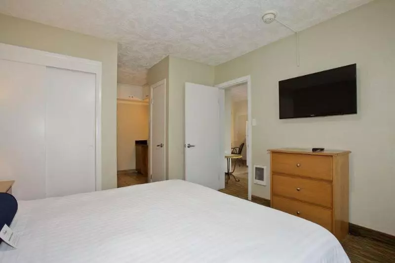 Fotos del hotel Surfer Beach Hotel:  16