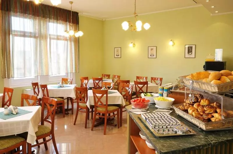 Fotos del hotel Baross City:  2