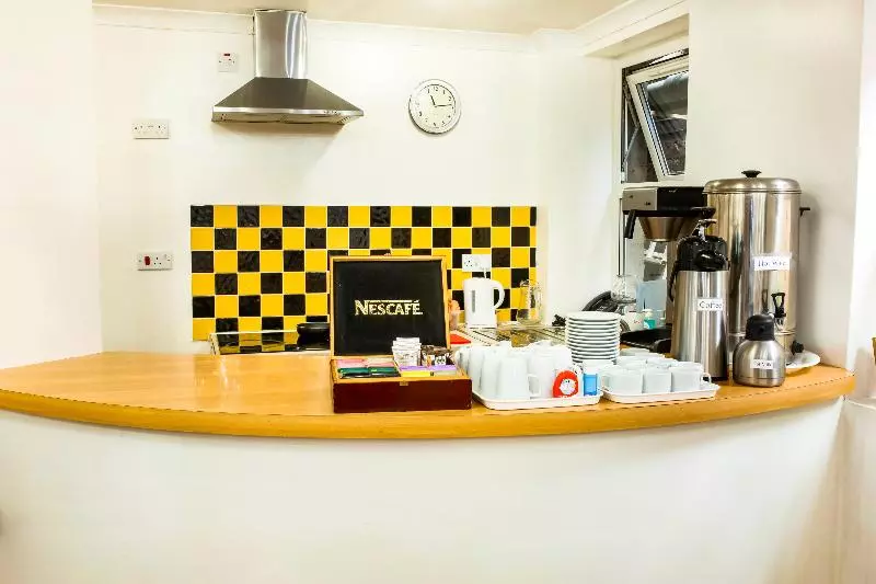 Fotos del hotel OYO Townhouse New England Victoria:  5