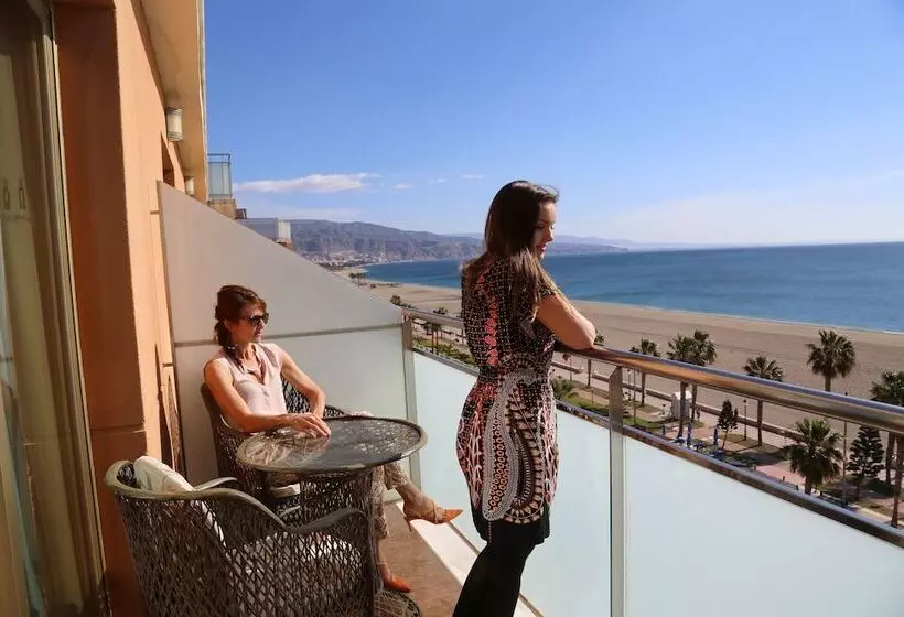 Fotos del hotel Don ángel Roquetas De Mar:  15