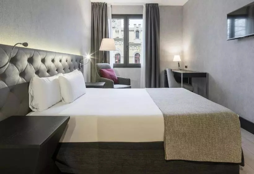 Fotos del hotel Ilunion Bel-art:  5