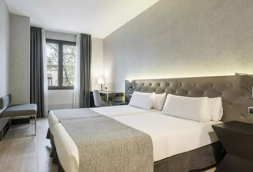 Fotos del hotel Ilunion Bel-art:  9