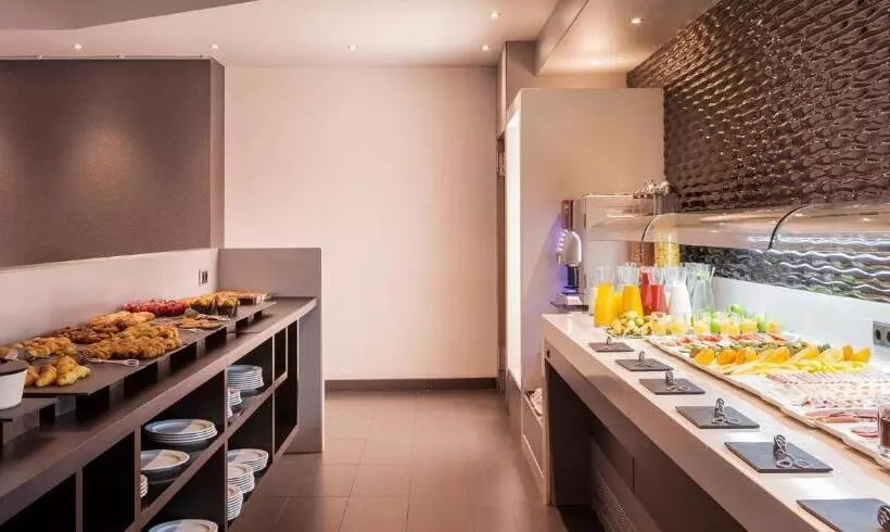 Fotos del hotel Ilunion Bel-art:  19