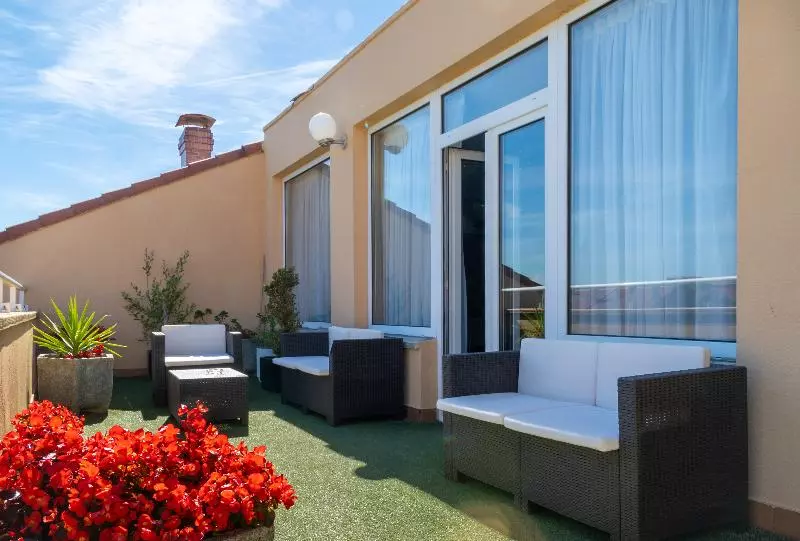 Fotos del hotel Chateau La Roca:  8