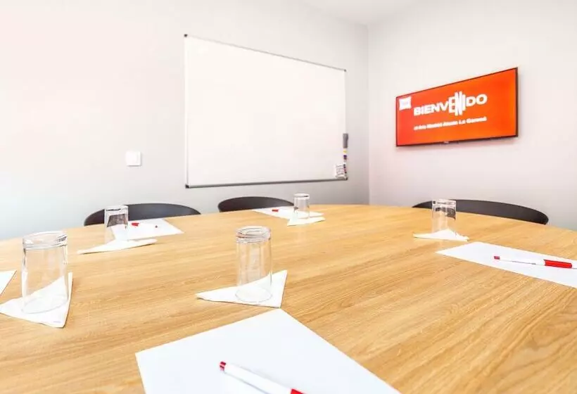 Fotos del hotel Ibis Alcala De Henares La Garena:  4