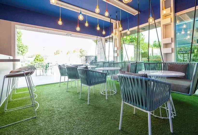 Fotos del hotel Ibis Alcala De Henares La Garena:  5