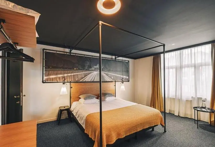 Fotos del hotel Zoom:  3