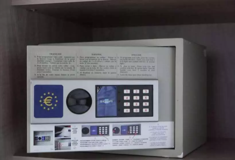 Fotos del hotel Hôtel Sainte-rose:  7