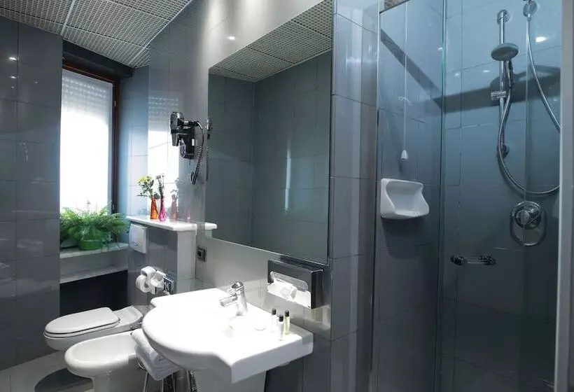 Fotos del hotel Mediolanum:  18