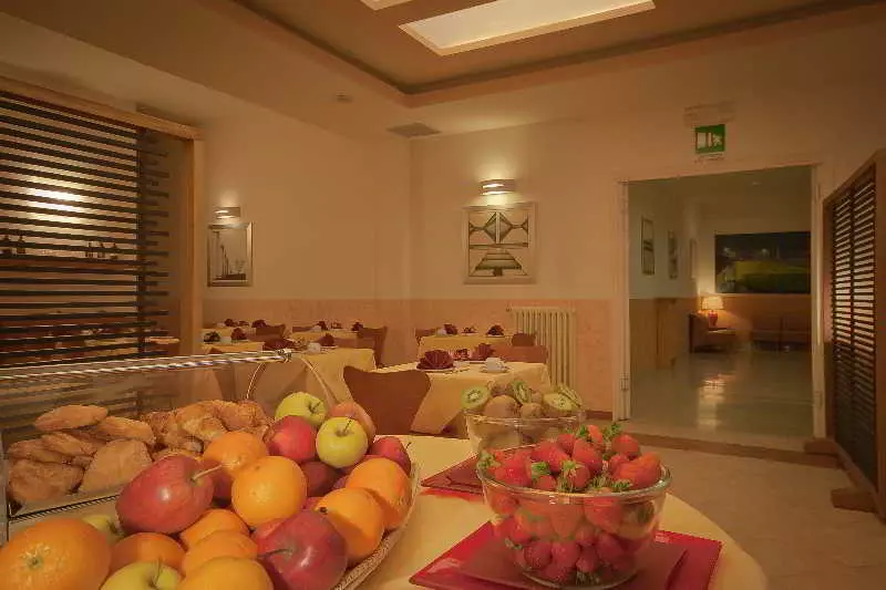 Fotos del hotel Meridiana:  20