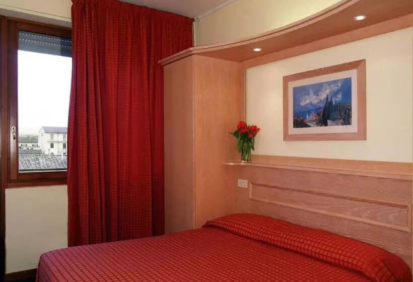 Fotos del hotel Meridiana:  11