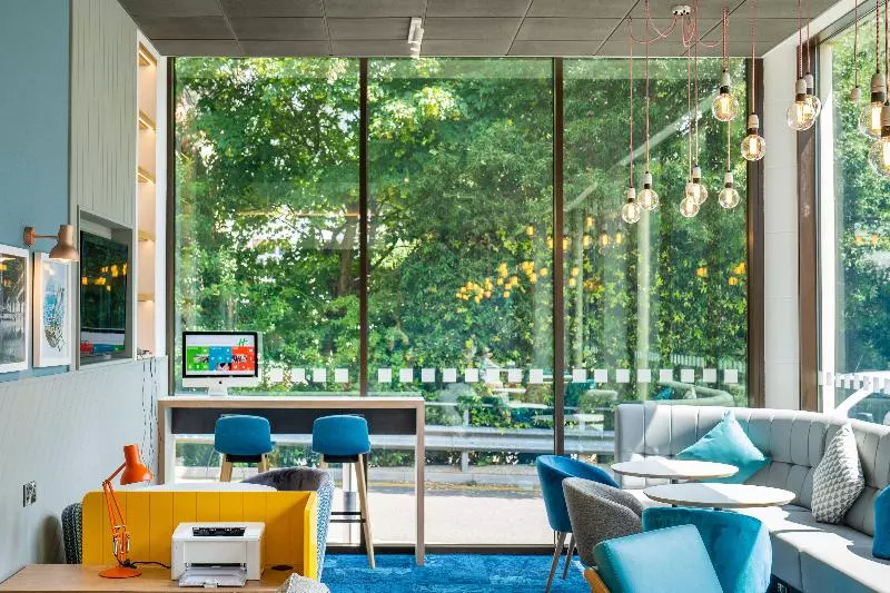 Holiday Inn Bournemouth, An Ihg