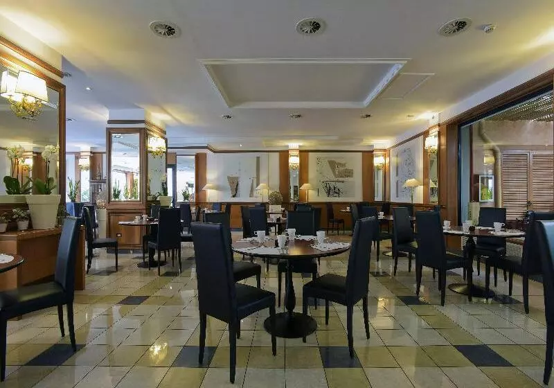 Fotos del hotel Grand Hotel Tiberio:  14