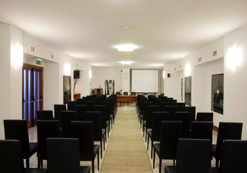 Fotos del hotel Grand Hotel Tiberio:  11