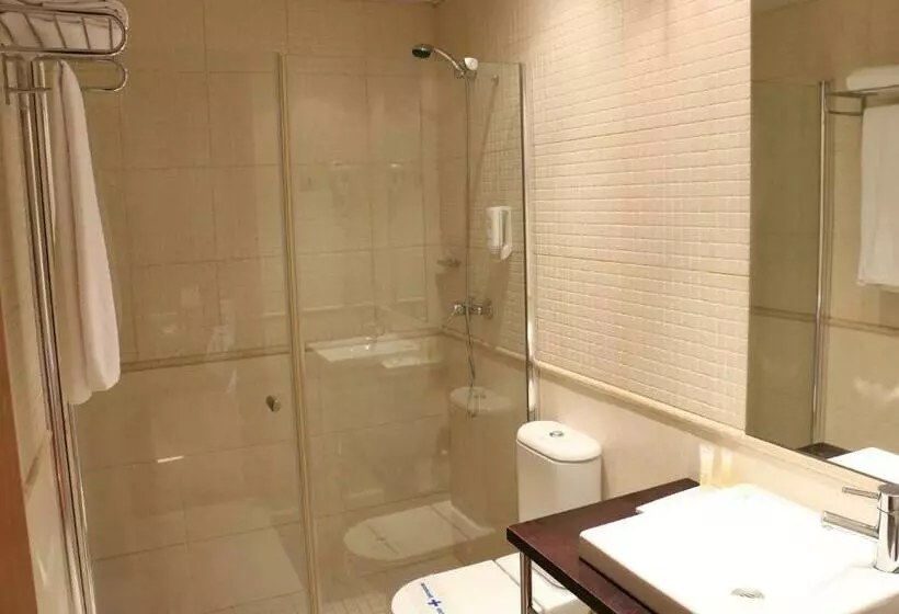 Fotos del hotel Hlg Citypark Sant Just:  11