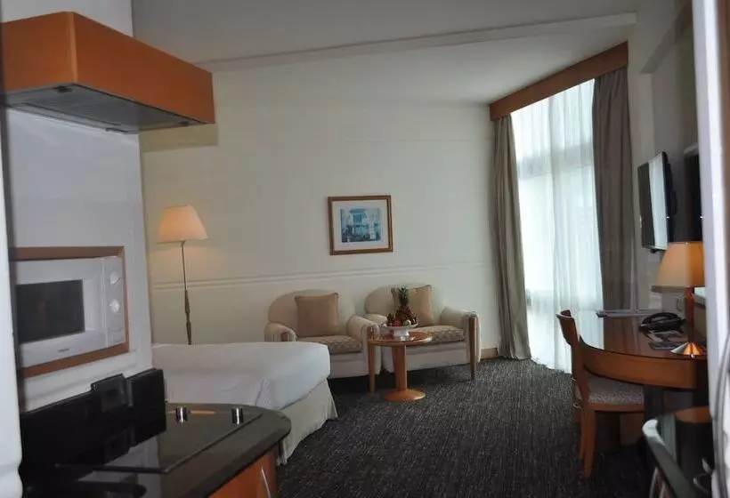 Fotos del hotel J5 Hotels Port Saeed:  24