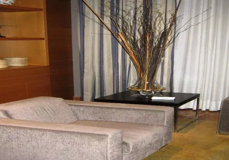 Fotos del hotel Aroi Bierzo Plaza:  8