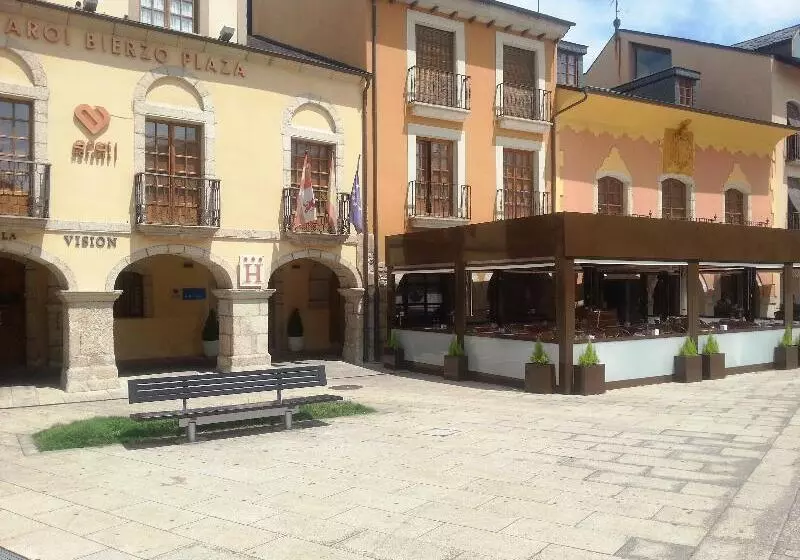Fotos del hotel Aroi Bierzo Plaza:  3