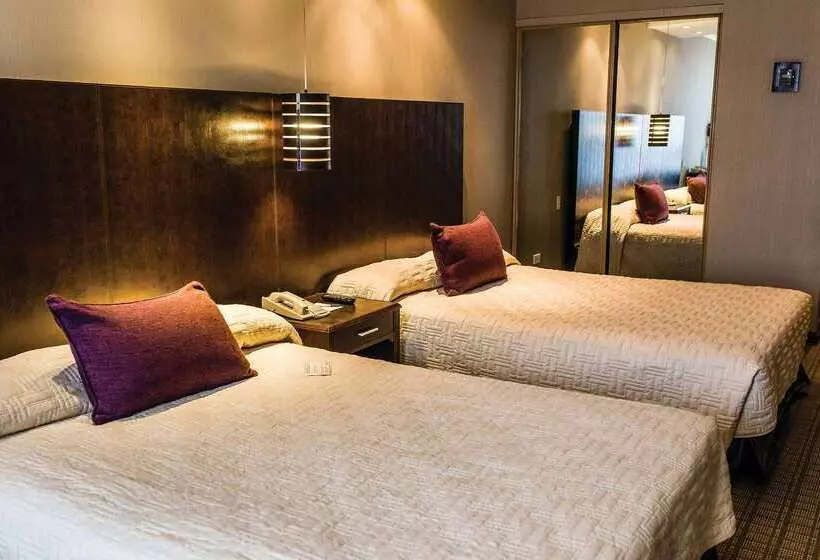 Fotos del hotel Howard Johnson Plaza Florida Street:  4