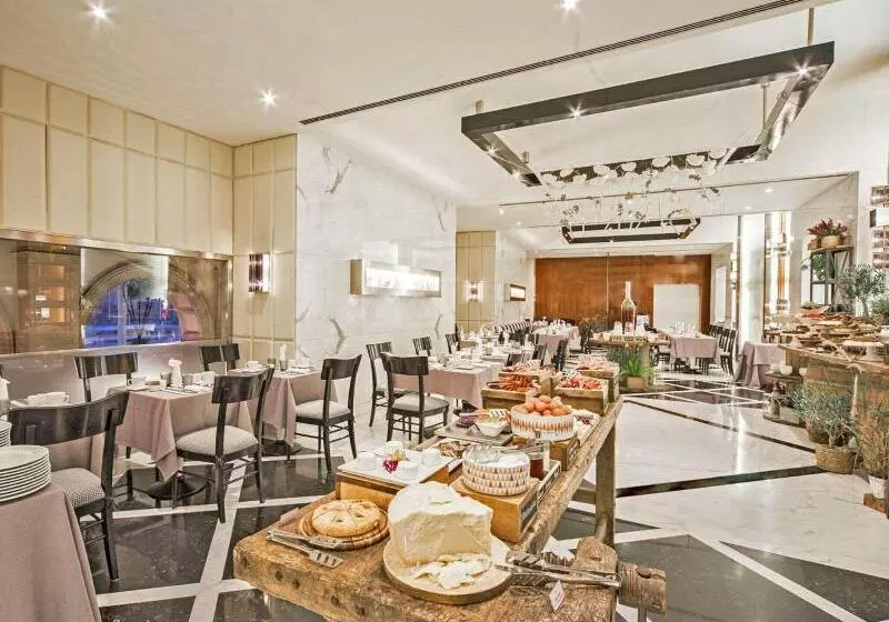 Fotos del hotel Anantara Palazzo Naiadi:  91