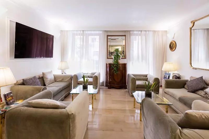 Fotos del hotel Cecil:  2