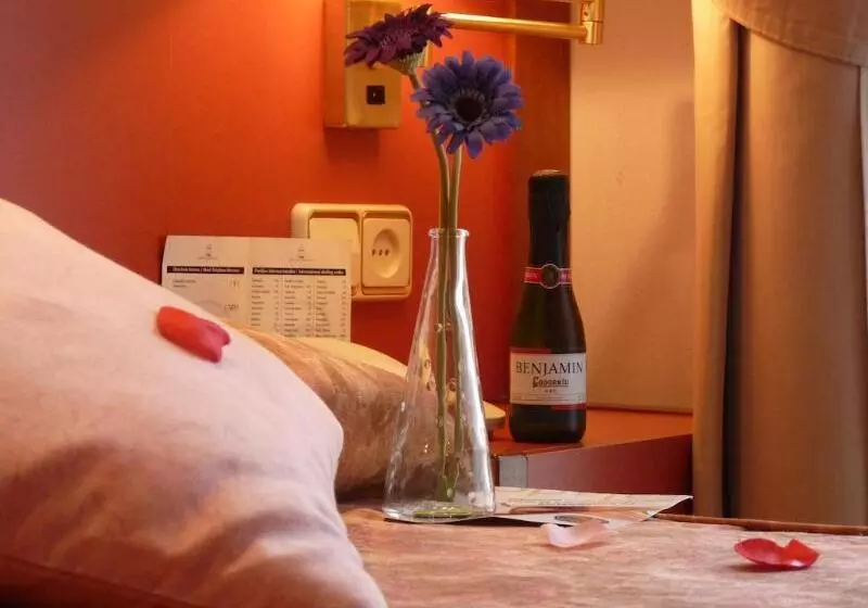 Fotos del hotel Jardín De Aranjuez:  19