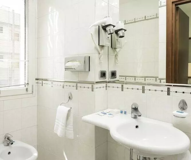 Fotos del hotel Millenn:  14